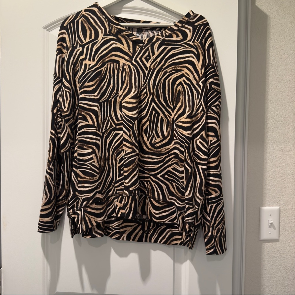 Westbound Black and Brown Long Sleeve Tee
Size XL